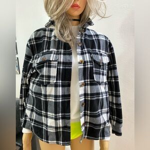 Jolie & Joy printed shirt size midiun long sleeves